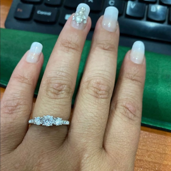 Solid 925 Silver 1.4ct Diamond Engagement Ring - Picture 6 of 7